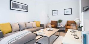 Four Bedrooms Townhouse – Egerton Drive TW7
