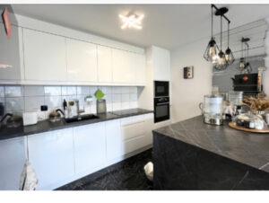 2 Bed Flat For Sale – Heritage Avenue NW9