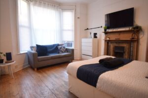 4 Bed Terraced House For Sale – Fernlea Road SW12