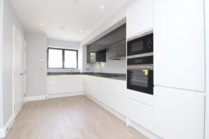 3Bedroom – Bideford Avenue, Perivale, UB6 8DF