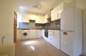 4Bedroom – 140 Franciscan Road SW17 8HH
